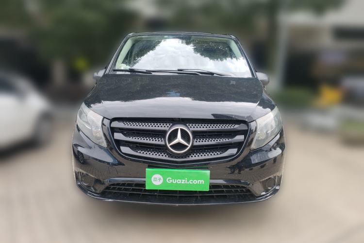 Used Mercedes-Benz Vito 2016 2.0T Elite Version 9-seater