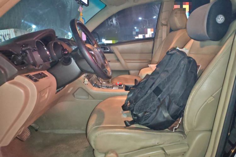 Used Toyota Highlander 2011 2.7L Two-Wheel Drive 5-Seater Elite Edition
