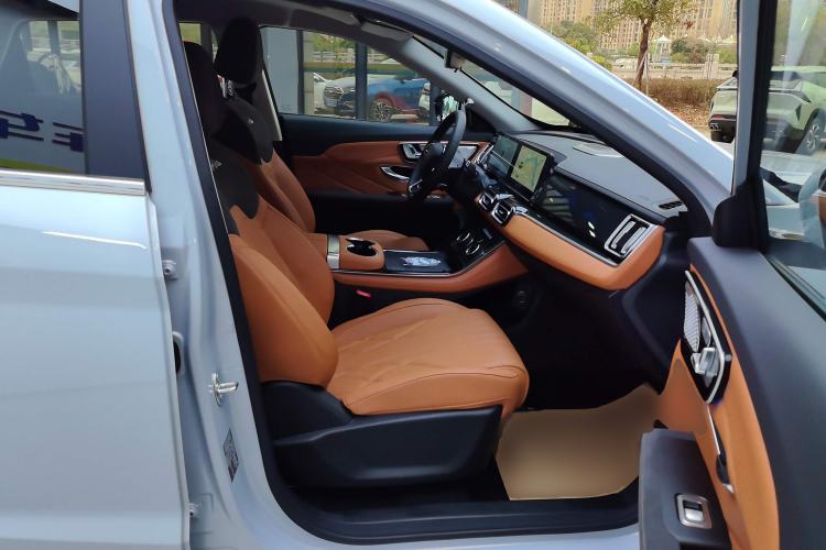 Used JETOUR Shanhai L7 2024 1.5T 120km ULTRA 7-Seater