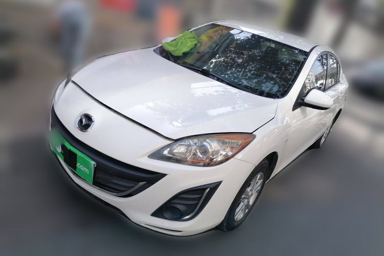 Used Mazda 3 2015 Sedan 1.6L Manual Comfort Model