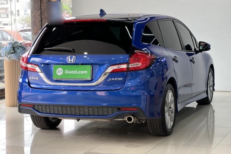 Used Honda Jade 2017 1.8L automatic Comfort version 5 seats Exterior 3