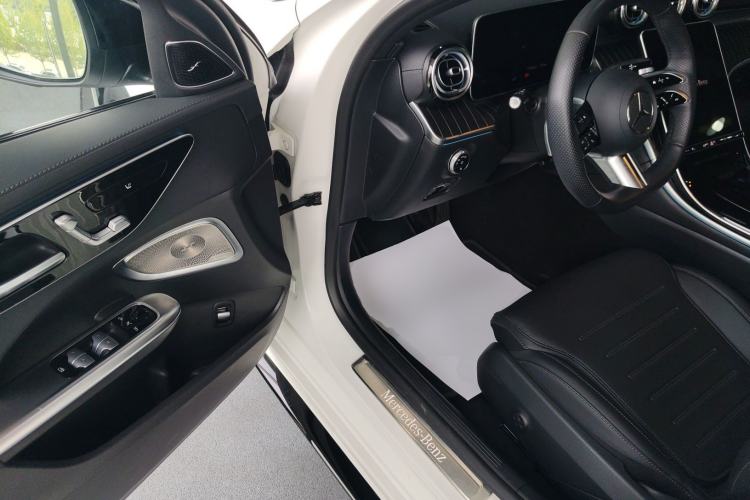 Used Mercedes-Benz C-Class 2025 C 260 L Obsidian Night Sport Edition Driver Seat