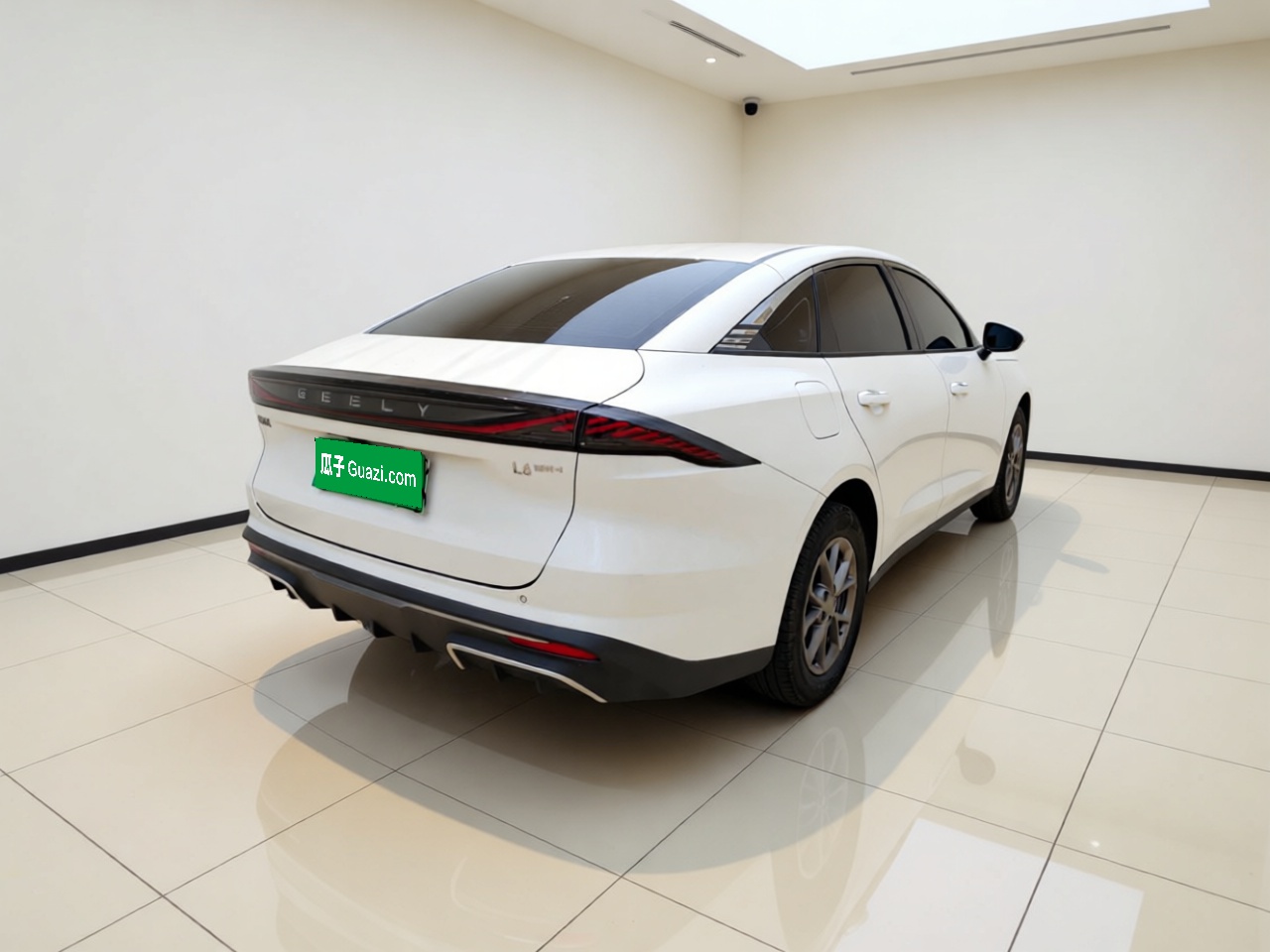 Geely Galaxy L6 2025 EM-i 60km Exploration Edition — снимка 6