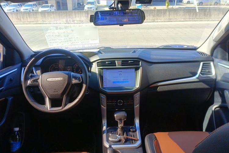 Used SAIC MAXUS T70 2021 2.0T Diesel Automatic 4x4 Elite Version with Long Bed and High Ground Clearance
