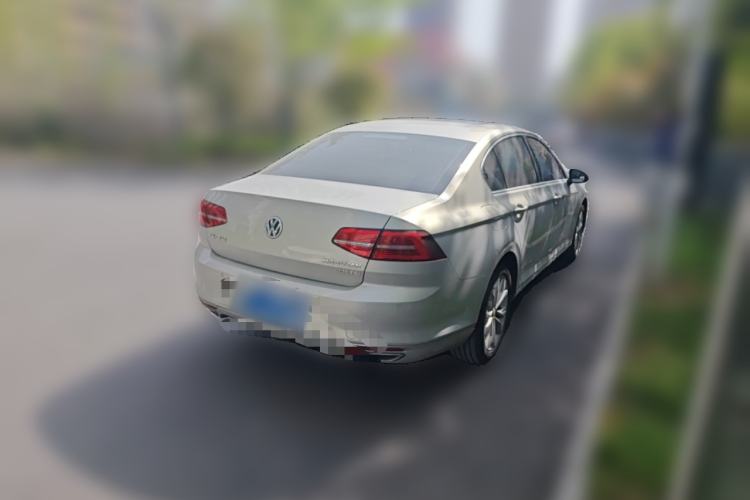 Used Volkswagen Magotan 2018 Facelift 330TSI DSG Luxury Model Rear Right 45 Deg