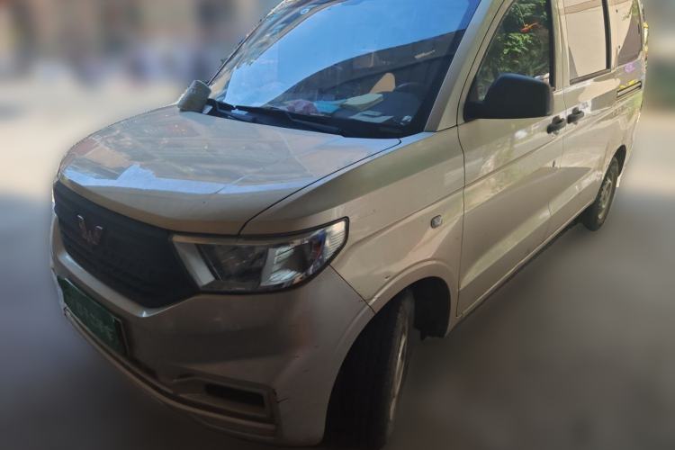 Used Wuling Hongguang V 2019 1.5L Enjoyment Version China VI LAR