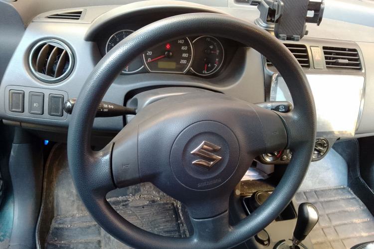 Used Suzuki Swift 2016 1.5L Automatic Fashionable Coolplay Edition
