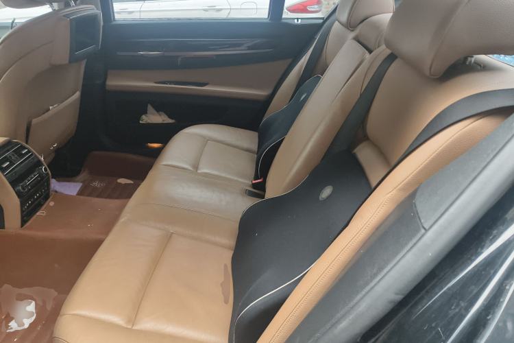 Used BMW 7 Series 2009 740Li Leading Model
