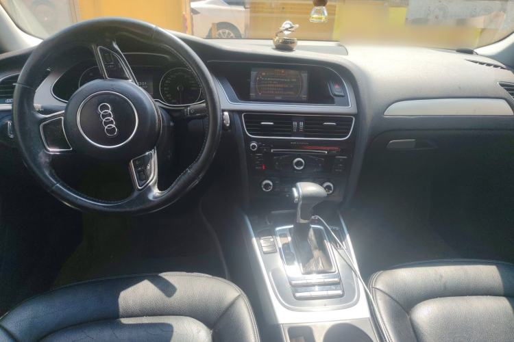 Used Audi A4L 2015 35 TFSI Millionth Anniversary Intelligent Edition Center Console