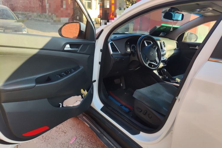 Used Hyundai Tucson 2018 1.6T Dual-Clutch Two-Wheel Drive 15th Anniversary Special Edition