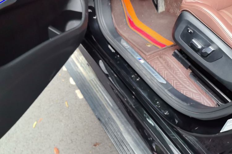 Used BMW X5 2019 xDrive40i M Sport Package Driver Seat