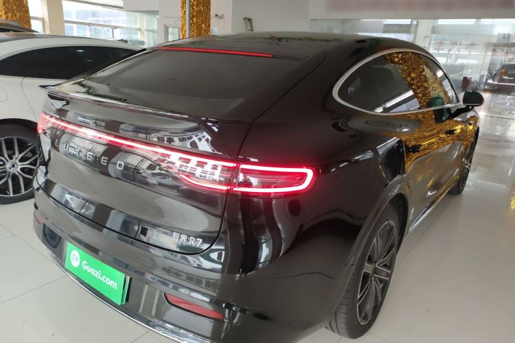 Used Hima Luxeed R7 2024 All-Electric 736 km Ultra