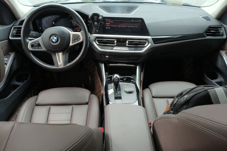 Used BMW 3 Series 2021 Facelifted 320Li M Sport Package Center Console
