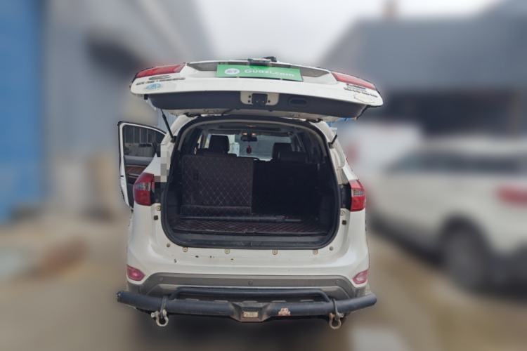 Used JMC Yusheng S350 2016 2.0T Automatic 4x4 Gasoline Luxury Version with Sunroof 7 Seats Trunk