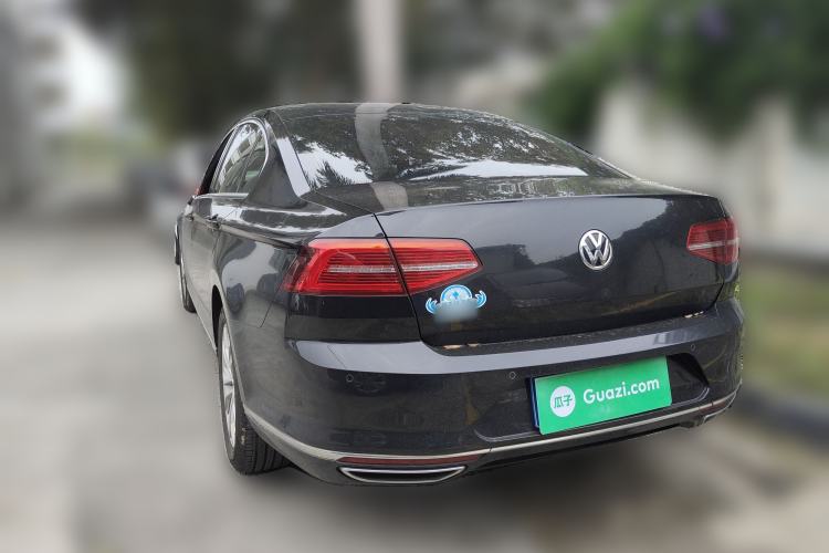 Used Volkswagen Magotan 2018 Facelift 330TSI DSG Luxury Model Rear Left 45 Deg