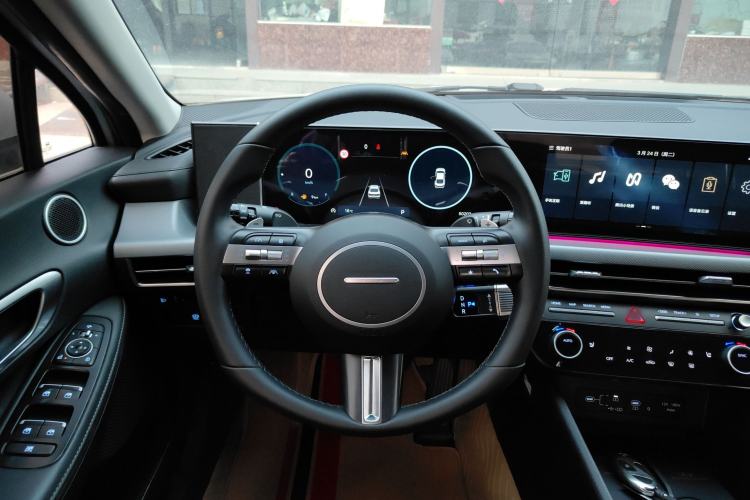 Used Hyundai Sonata 2024 1.5T Pro
