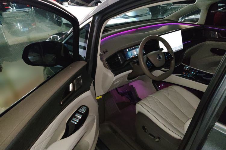 Used Denza D9 2022 DM-i 970 Four-Wheel Drive Flagship Model