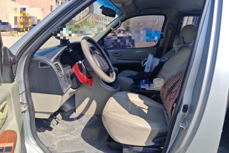 Used Jinbei Grace 2013 2.0L Zhi Ling Standard 7-Seater All-Games Commemorative Version China IV Standard