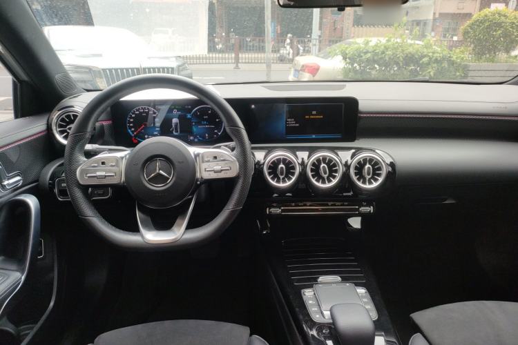 Used Mercedes-Benz A-Class 2020 Restyled A 200 L Sport Sedan Fashion Version Center Console