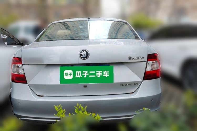 Used Skoda Rapid 2013 1.6L Manual Smart Selection Model

