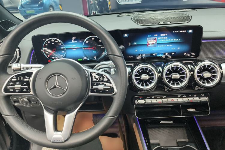 Used Mercedes-Benz EQB 2023-Year Restyled EQB 350 4MATIC
