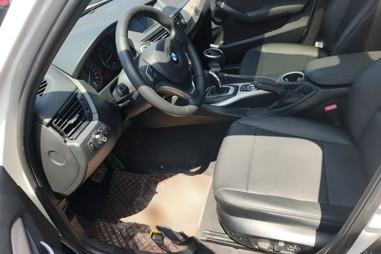 Used BMW X1 2014 sDrive18i Fashion Model Left Front Seat