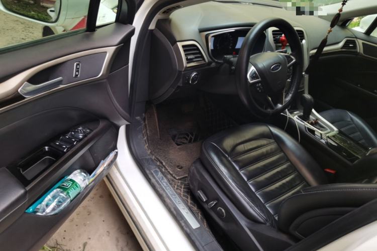 Used Ford Mondeo 2013 2.0L GTDi 200 Luxury Model Driver Seat