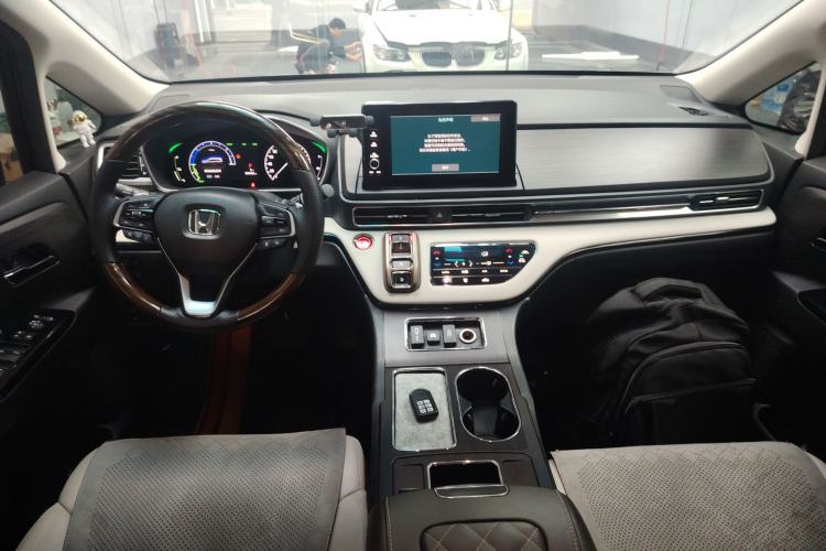 Used Honda Elysion 2022 2.0L eHEV Luxury First Edition