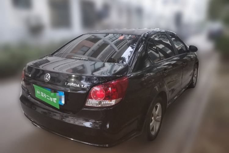 Used Volkswagen Lavida 2013 Classic 1.6L Manual Fashion Edition Rear Right 45 Deg