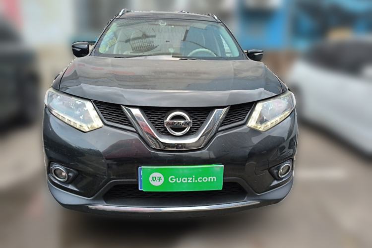 Used Nissan X-Trail 2014 2.5L CVT Leading Edition 4WD
