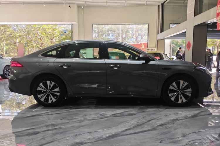 Used Geely Galaxy A7 2025 Model EM-i 150km Exploration+ Edition Exterior 7