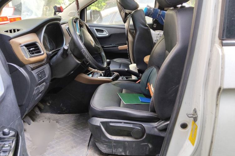 Used Jinbei F50 2017 1.6L Manual Luxury Model Left Front Seat