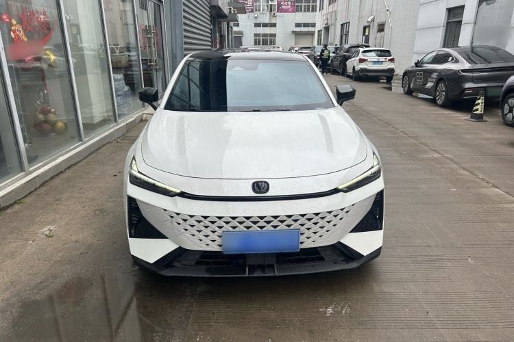 Used Changan UNI-V 2024 1.5T Prestige Edition
