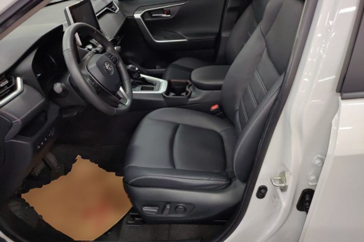 Used Toyota RAV4 2022 2.0L CVT Two-Wheel Drive Fashion Plus Edition Left Front Seat