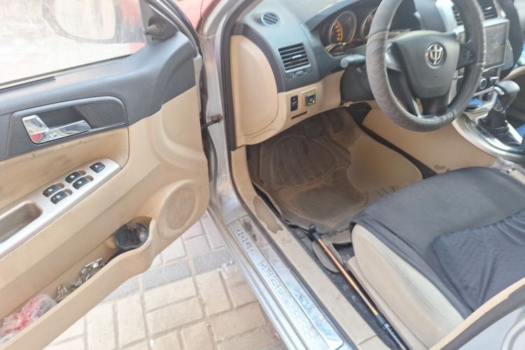 Used Brilliance H330 2013 1.5L Automatic Comfort Edition
