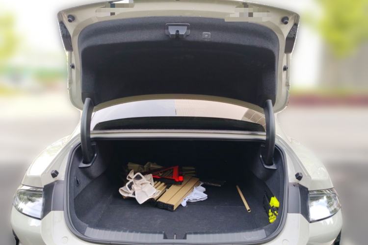 Used Xiaomi Auto SU7 2024 Rear-Drive Long-Range Intelligent Driving Version