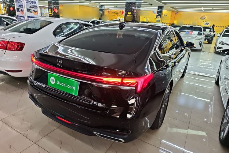 Used Buick LaCrosse 2025 28T Platinum Edition
