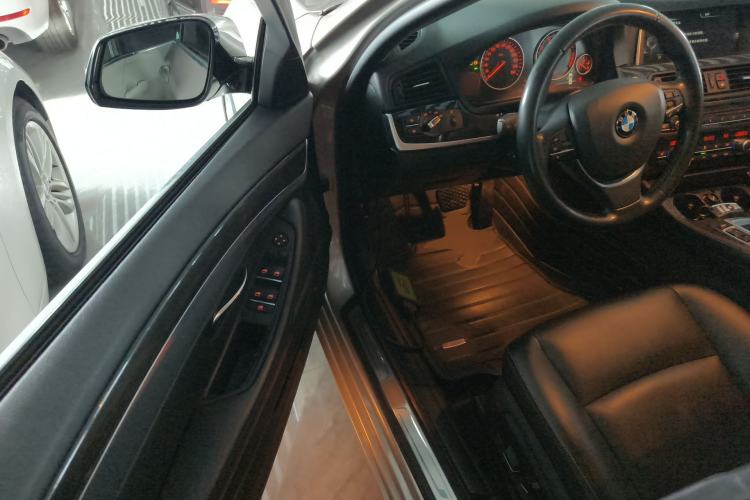 Used BMW 5 Series 2014 525Li Luxury Design Package