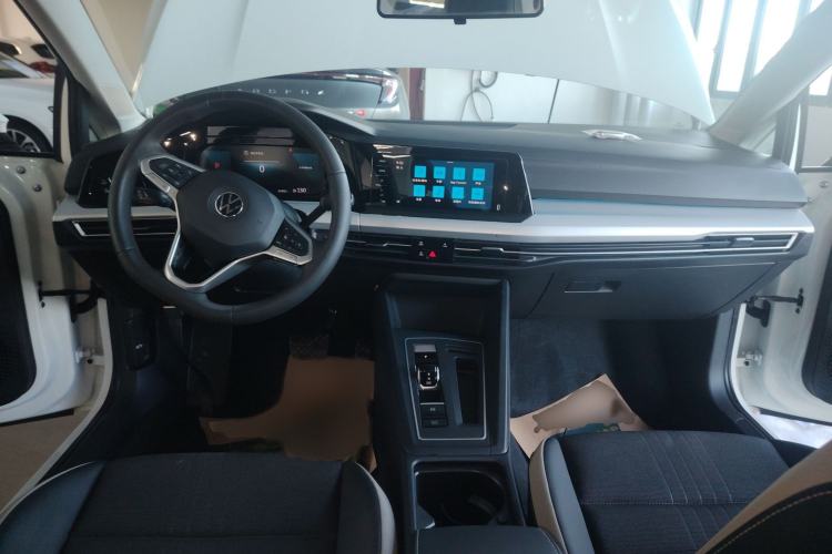 Used Volkswagen Golf 2023 Facelift 280TSI DSG Pro
