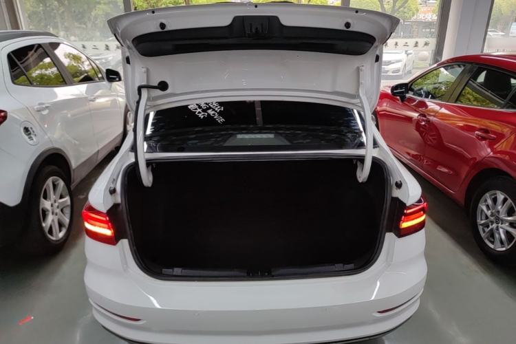 Used Volkswagen Lavida 2022 1.5L Automatic Vision Edition
