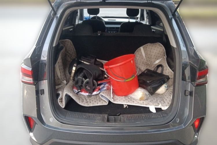 Used Wuling Alvez 2022 1.5L Manual Free-Style Model
