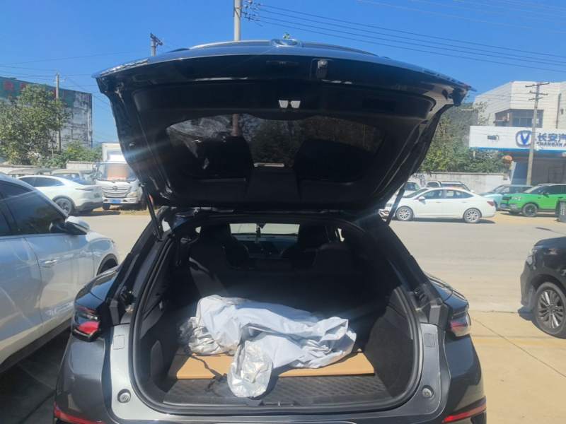 Used CHANGAN UNI-T 2022 2.0T Prestige Version — 18