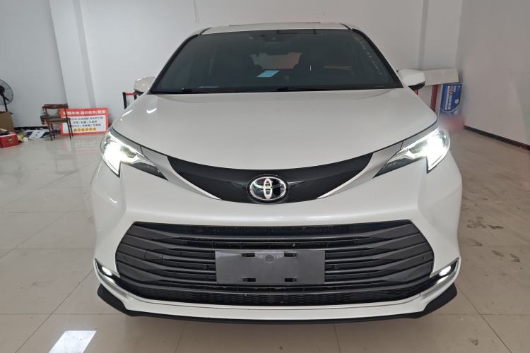 Used Toyota SIENNA 2024 2.5L Hybrid Four-Wheel Drive Luxury Edition