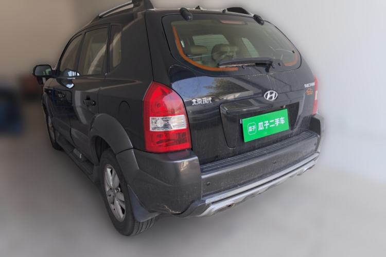 Used Hyundai Tucson 2009 2.0L Automatic Two-Wheel Drive with Sunroof