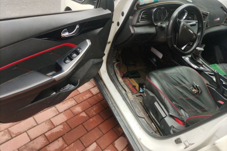 Used Venucia D60 2019 100 000-Yuan Glory 1.6L XE CVT Chenxiang Edition China VI Standard