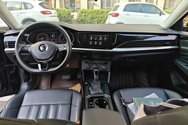 Used Volkswagen Passat 2021 280TSI Business Edition Center Console