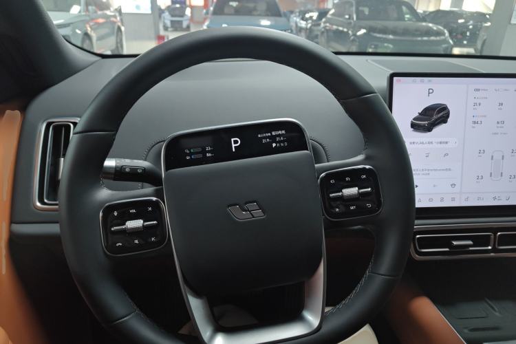 Used Li Auto L8 2025 Max Smart Refresh Edition
