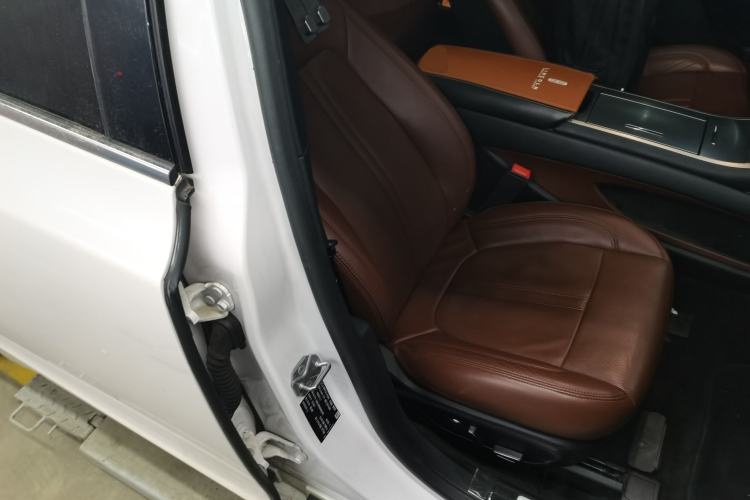 Used Lincoln MKZ 2017 2.0T Prestige Edition Right Front Seat