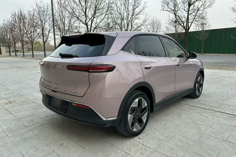 Used Bestune Yueyi 03 2025 565km Premium Edition Exterior 4