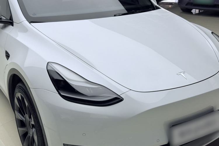 Used Tesla Model Y 2021 Long-Range All-Wheel-Drive Version 3D7
